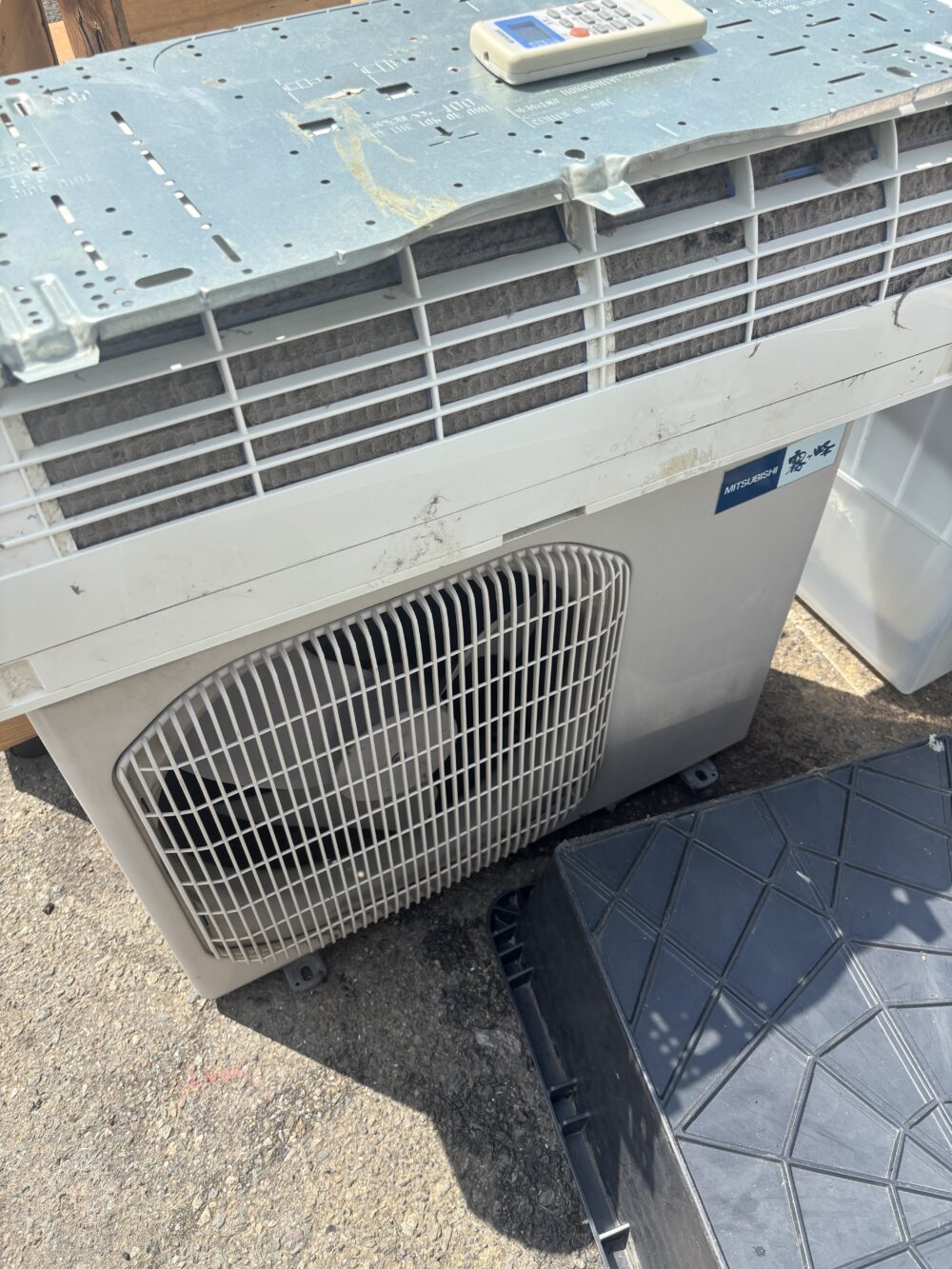 福岡市博多区那珂 エアコンの不用品回収をさせて頂きました