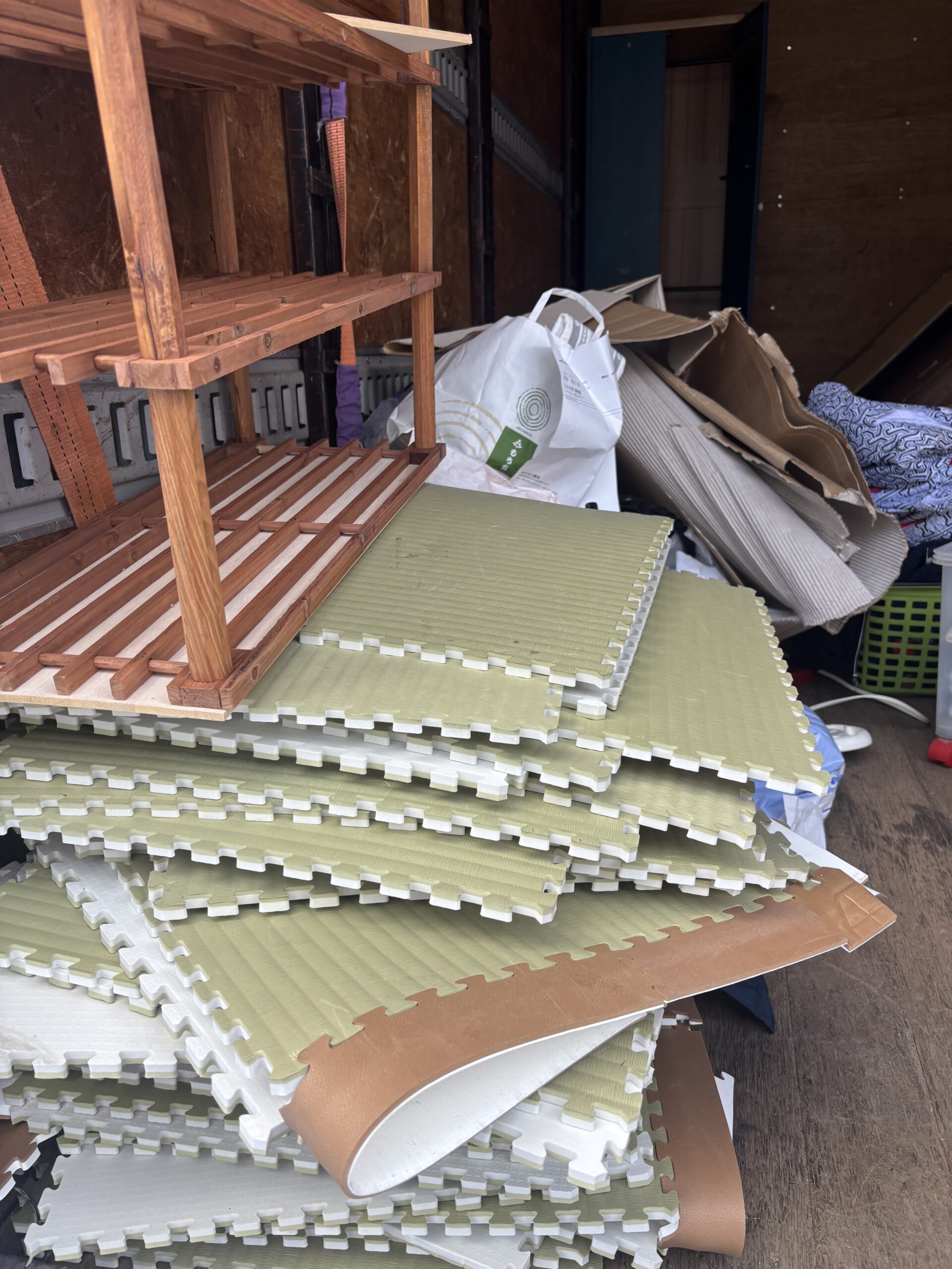 糟屋郡須恵町 戸建ての不用品の回収をさせて頂きました。