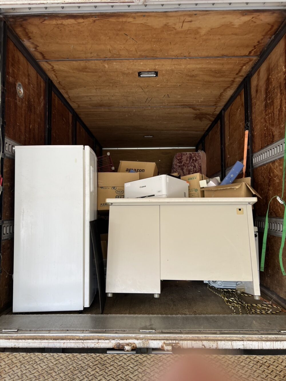 春日市 会社移転に伴う不用品回収、処分をさせて頂きました