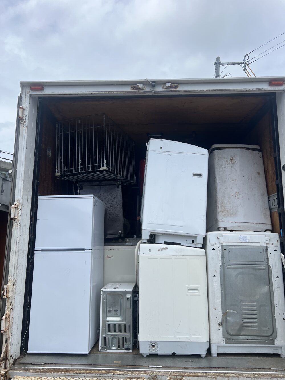 福岡市中央区 家電の不用品回収をさせて頂きました。