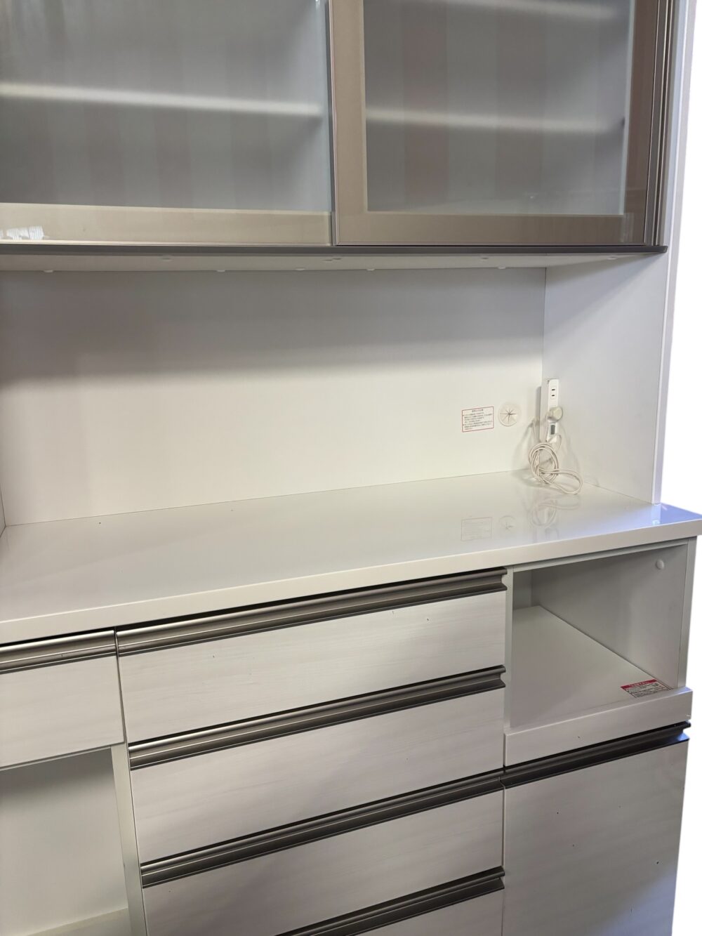 福岡県飯塚市 食器棚の出張買取をいたしました！ 買取価格12000円