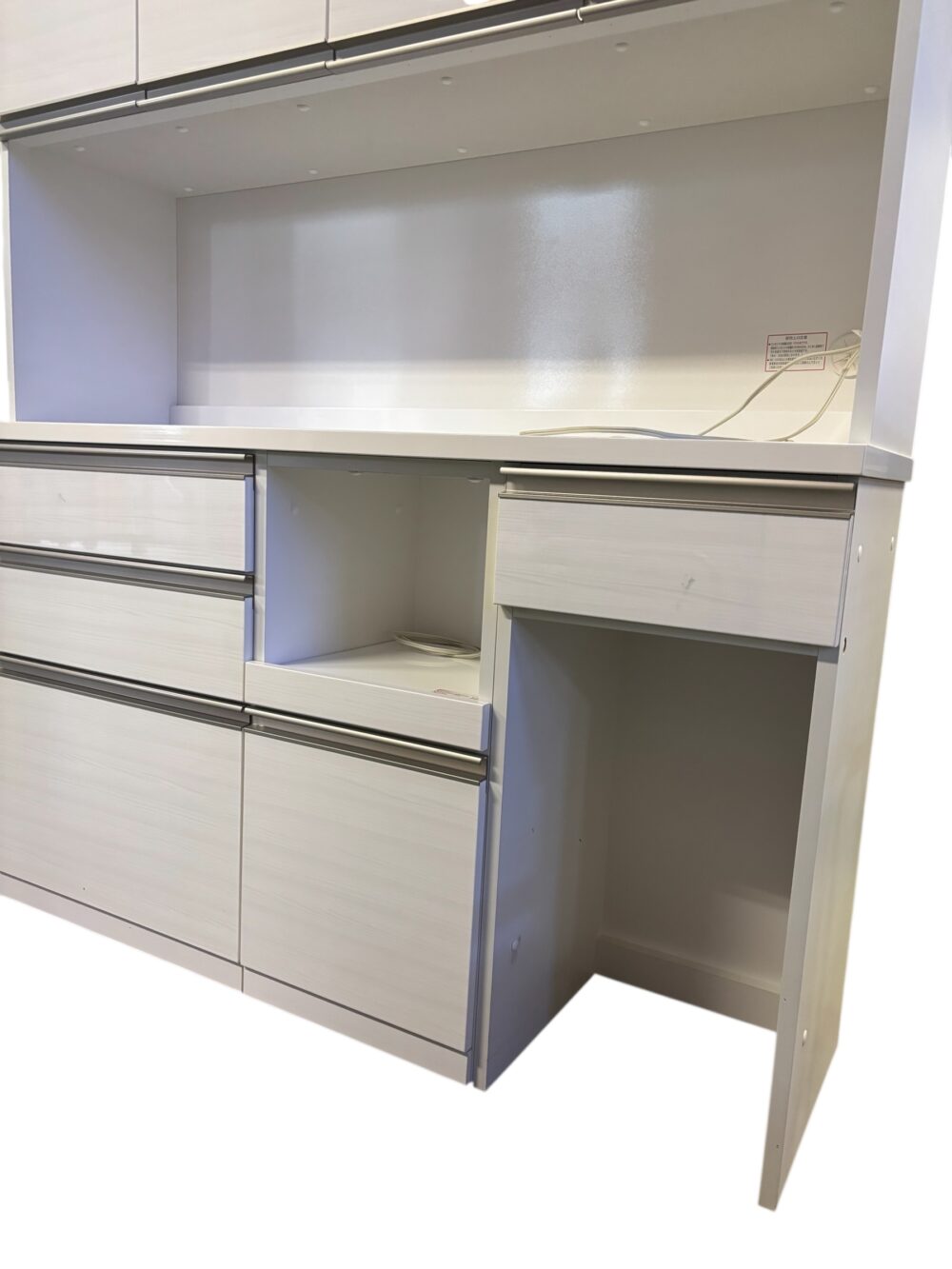 福岡市東区香椎台 食器棚の出張買取をさせて頂きました